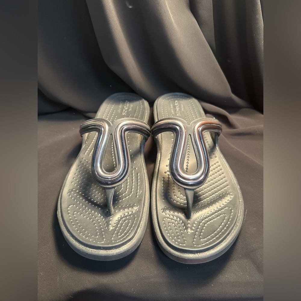 CROCS Metallic Comfort Sandals